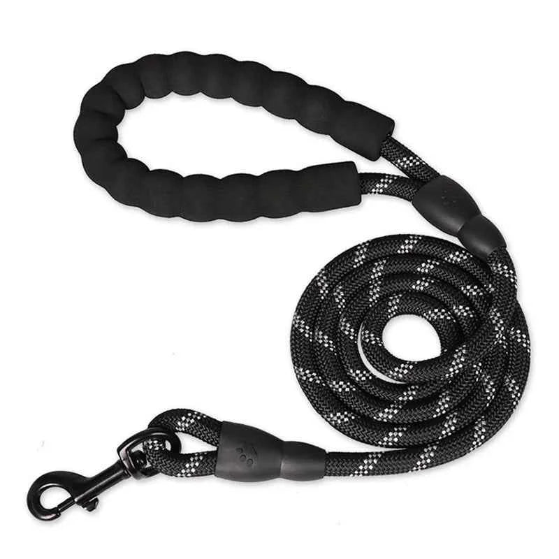 Reflective Dog Leash: Your Ultimate Safety Companion for Evening Walks